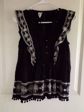 Anthropologie Black Embroidered Tassel-Trim Tunic